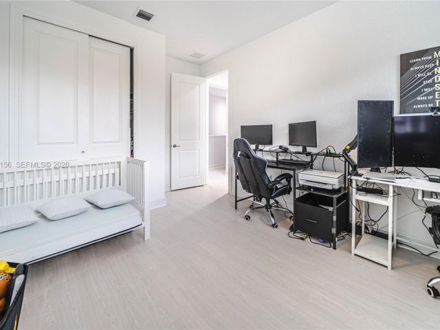 Home for rent at 11674 SW 13th Ln 1674 - photo 7513796