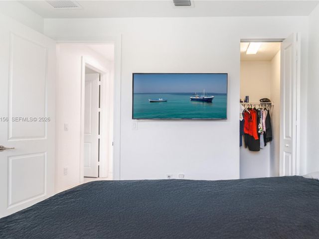 Home for rent at 11674 SW 13th Ln 1674 - photo 7513800