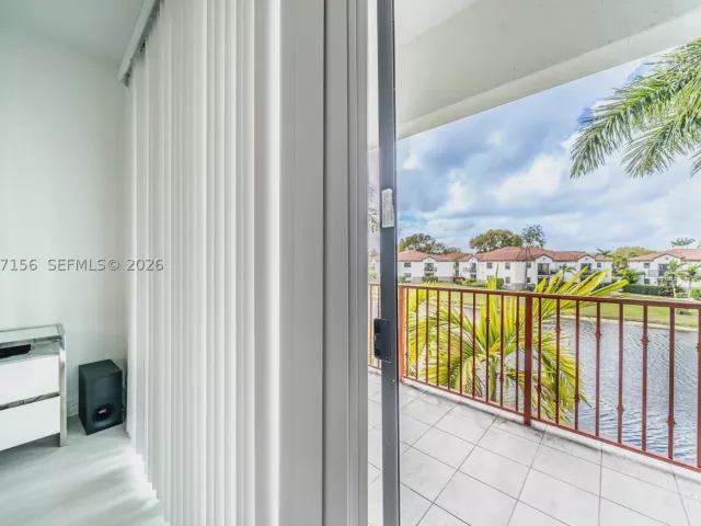 3-bedroom home for rent in Pembroke Pines - 11674 SW 13th Ln 1674 - MondialRealty