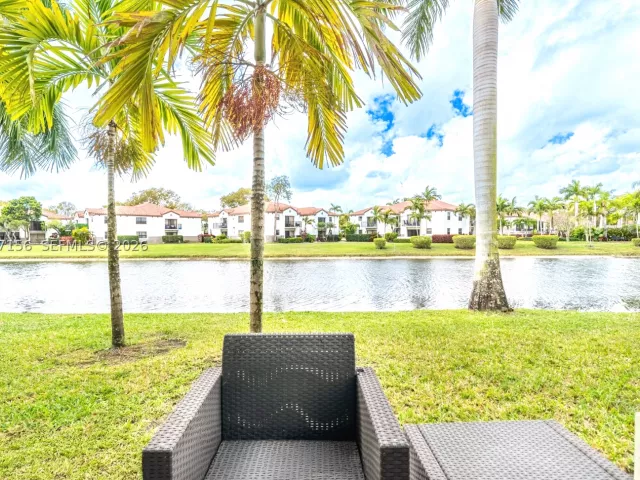3-bedroom home for rent in Pembroke Pines - 11674 SW 13th Ln 1674 - MondialRealty