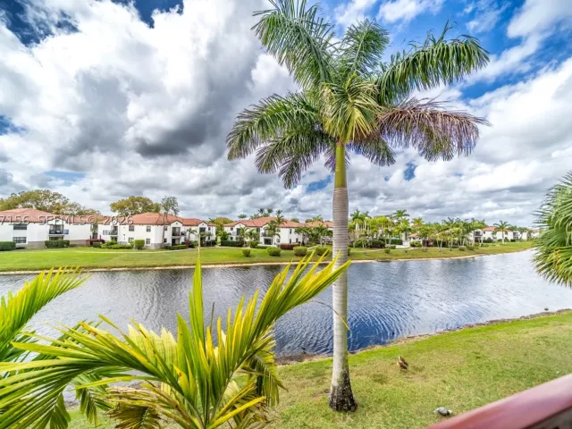 3-bedroom home for rent in Pembroke Pines - 11674 SW 13th Ln 1674 - MondialRealty