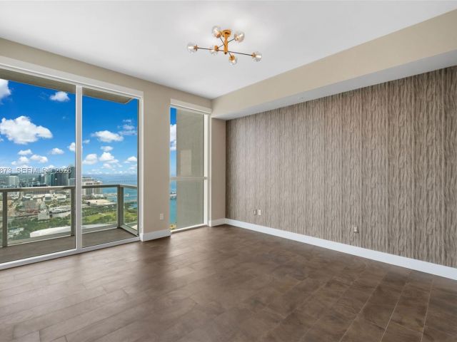 Apartment for rent  Unit #UPH-4904 - photo 7513419