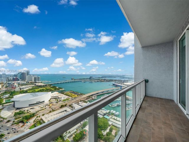 Apartment for rent  Unit #UPH-4904 - photo 7513425