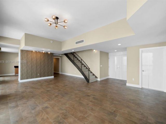 Apartment for rent  Unit #UPH-4904 - photo 7513426