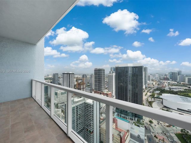 Apartment for rent  Unit #UPH-4904 - photo 7513431