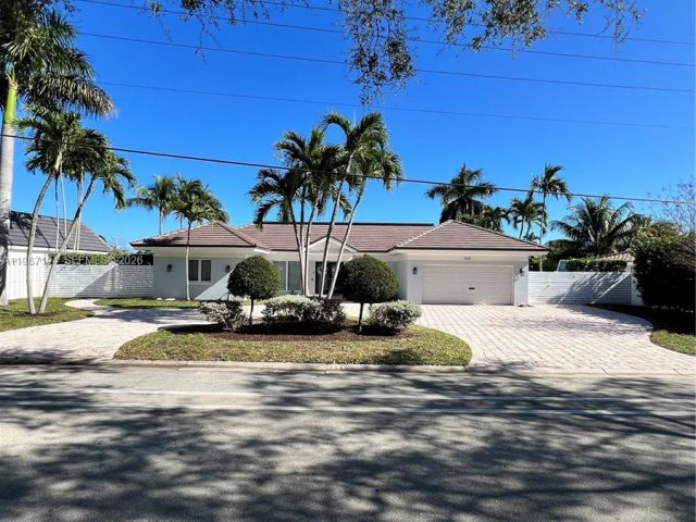 Home for rent at 5510 Bayview Dr - photo 7513844