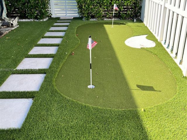 Home for rent at 5510 Bayview Dr - photo 7513858