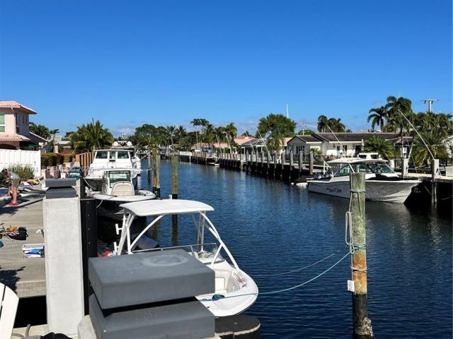 Home for rent at 5510 Bayview Dr - photo 7513861