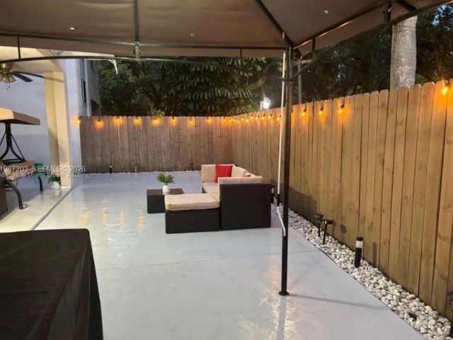 Home for rent at 15022 SW 143rd Ter 1 - photo 7513927