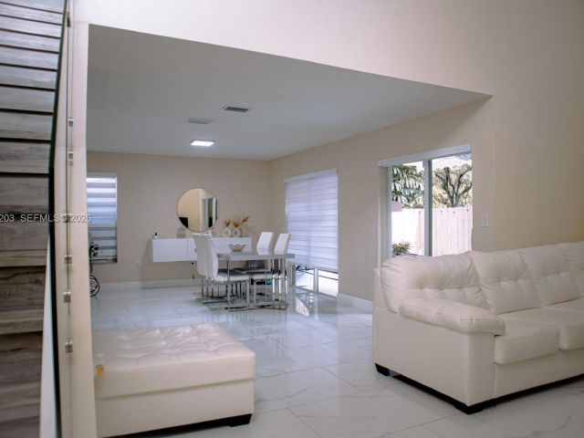 Home for rent at 15022 SW 143rd Ter 1 - photo 7513936