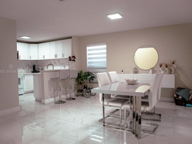 Home for rent at 15022 SW 143rd Ter 1 - photo 7513948