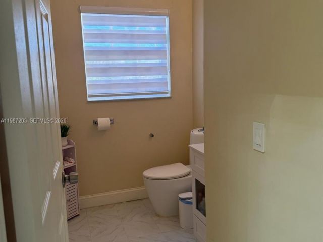 Home for rent at 15022 SW 143rd Ter 1 - photo 7513951