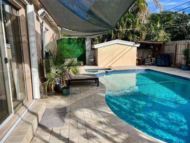 Home for rent at 2040 NE 183rd St - photo 7516851