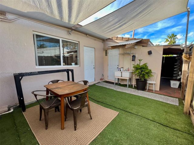 Home for rent at 2040 NE 183rd St - photo 7516855