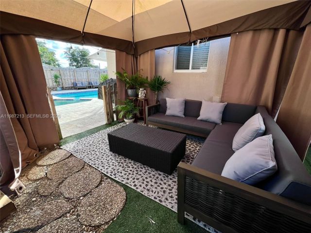 Home for rent at 2040 NE 183rd St - photo 7516859