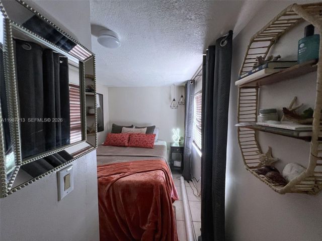 Home for rent at 2040 NE 183rd St - photo 7516860