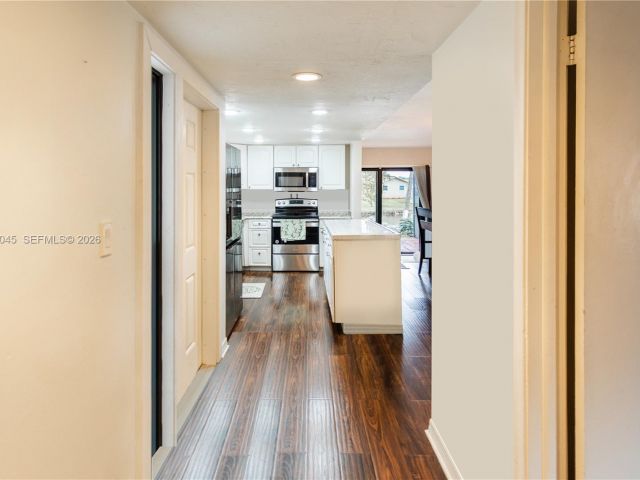 Home for rent at 8980 Palm Tree Ln 8980 - photo 7518428