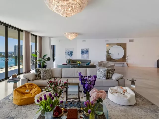 4-bedroom condo for sale in Aventura - 5000 Island Estates Dr 1201 - MondialRealty