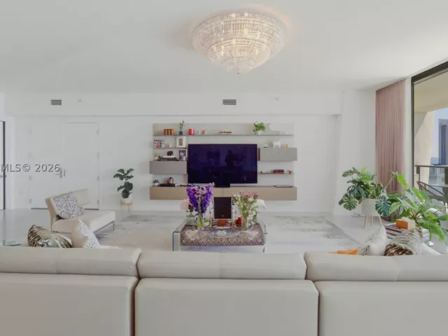 4-bedroom condo for sale in Aventura - 5000 Island Estates Dr 1201 - MondialRealty