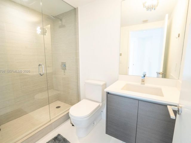 Apartment for rent  Unit #4-1007 - photo 7516237