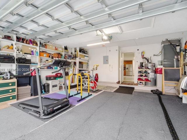 Home for rent at 1431 SW 87th Way 0 - photo 7515669