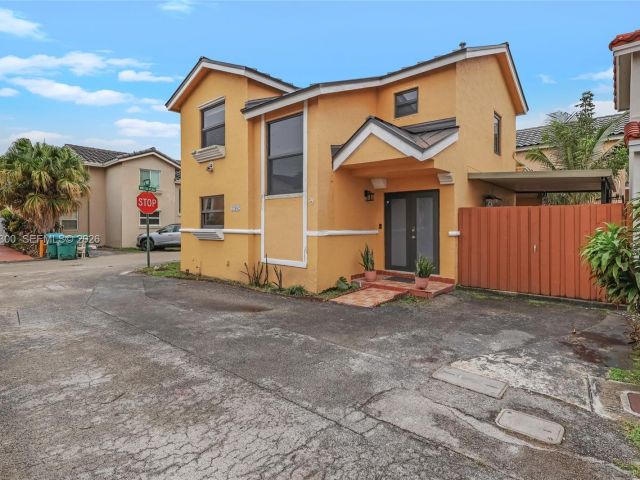 Home for sale at 12682 NW 7th Way - photo 7517395