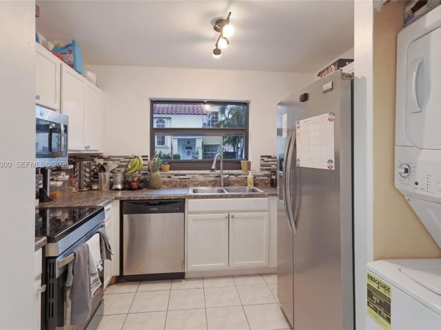 Home for sale at 12682 NW 7th Way - photo 7517401