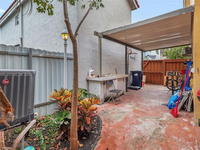 Home for sale at 12682 NW 7th Way - photo 7517410