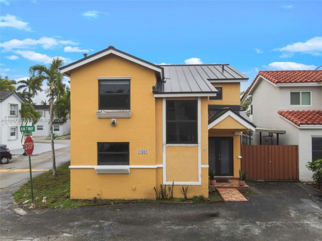 Home for sale at 12682 NW 7th Way - photo 7517411