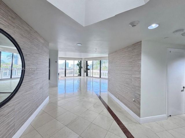 Apartment for sale  Unit #606 - photo 7529900