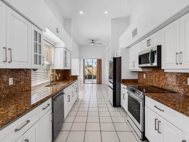 3-bedroom home for rent in Boca Raton - 7848 Travelers Tree Drive - MondialRealty