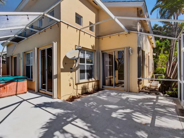 3-bedroom home for rent in Boca Raton - 7848 Travelers Tree Drive - MondialRealty