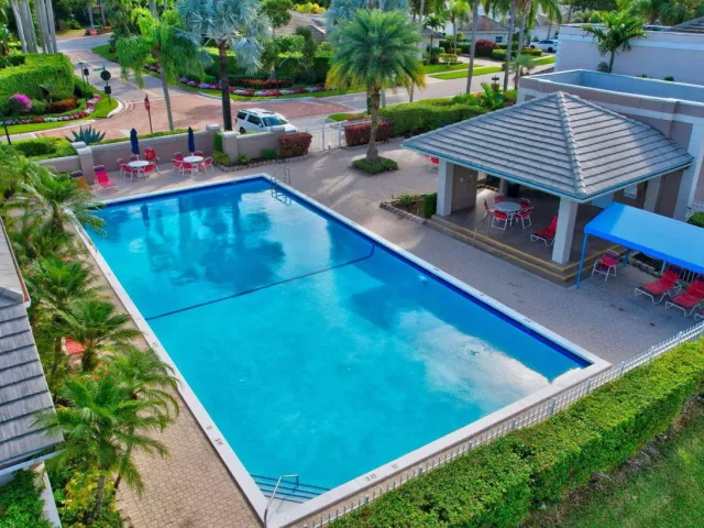 3-bedroom home for rent in Boca Raton - 7848 Travelers Tree Drive - MondialRealty