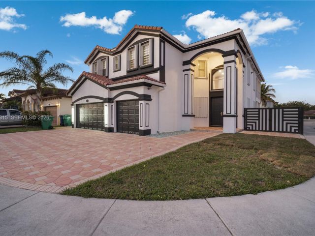 Home for rent at 15051 SW 18th Ter - photo 7515711