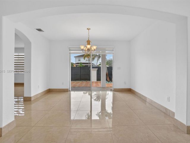 Home for rent at 15051 SW 18th Ter - photo 7515715