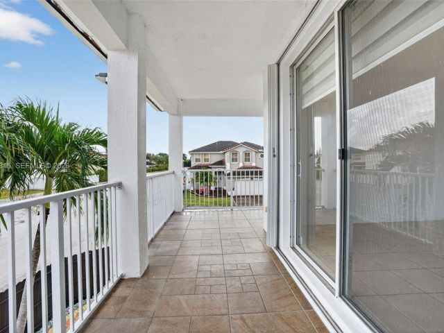 Home for rent at 15051 SW 18th Ter - photo 7515716