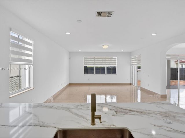 Home for rent at 15051 SW 18th Ter - photo 7515721