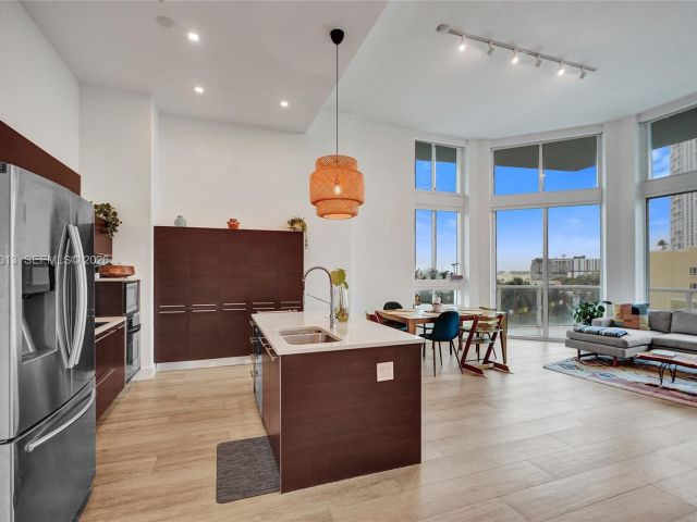 Apartment for sale  Unit #816 - photo 7516333