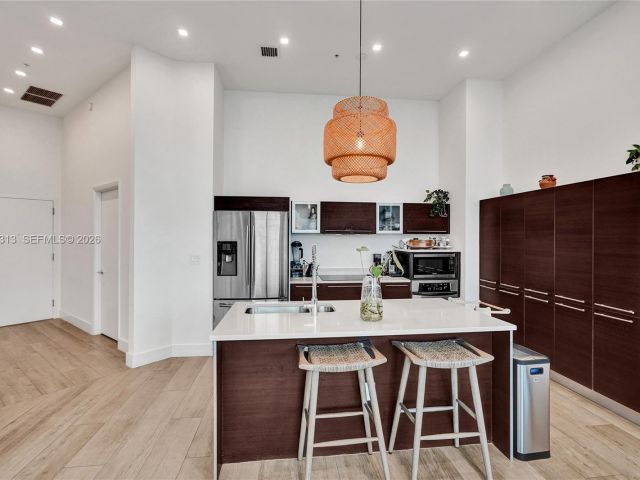 Apartment for sale  Unit #816 - photo 7516339