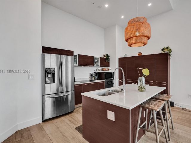 Apartment for sale  Unit #816 - photo 7516340