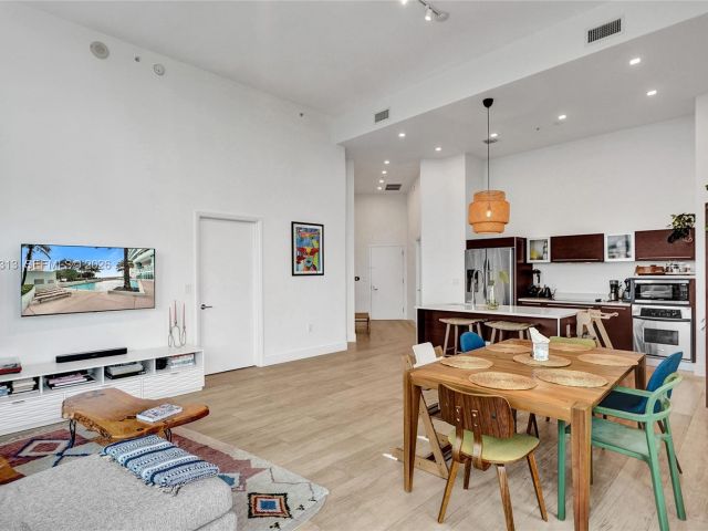 Apartment for sale  Unit #816 - photo 7516341