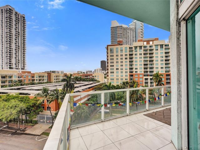 Apartment for sale  Unit #816 - photo 7516344