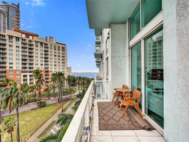 Apartment for sale  Unit #816 - photo 7516346