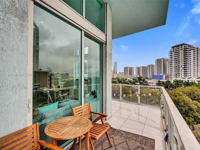 Apartment for sale  Unit #816 - photo 7516349