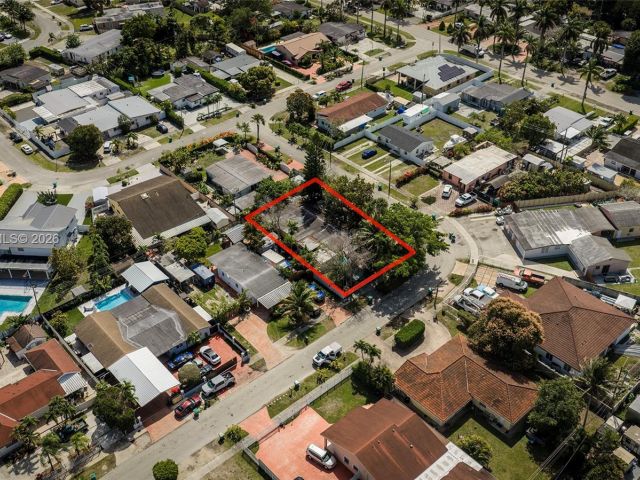 Home for sale at 4661 SW 101st Ave - photo 7515977