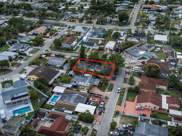 Home for sale at 4661 SW 101st Ave - photo 7515979