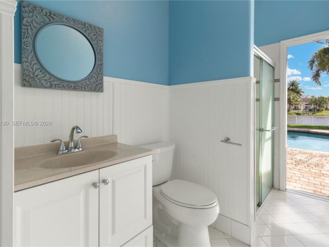 4-bedroom home for sale in Pembroke Pines - 2327 NW 187th Ave - MondialRealty