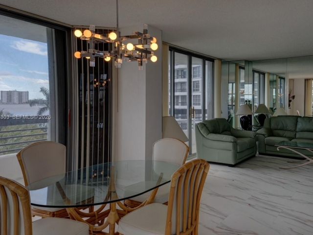 Apartment for sale  Unit #613 - photo 7521779