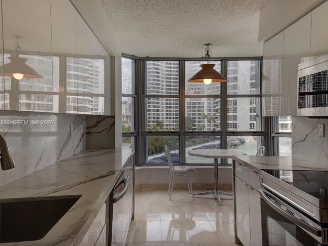 Apartment for sale  Unit #613 - photo 7521781