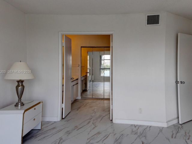 Apartment for sale  Unit #613 - photo 7521783